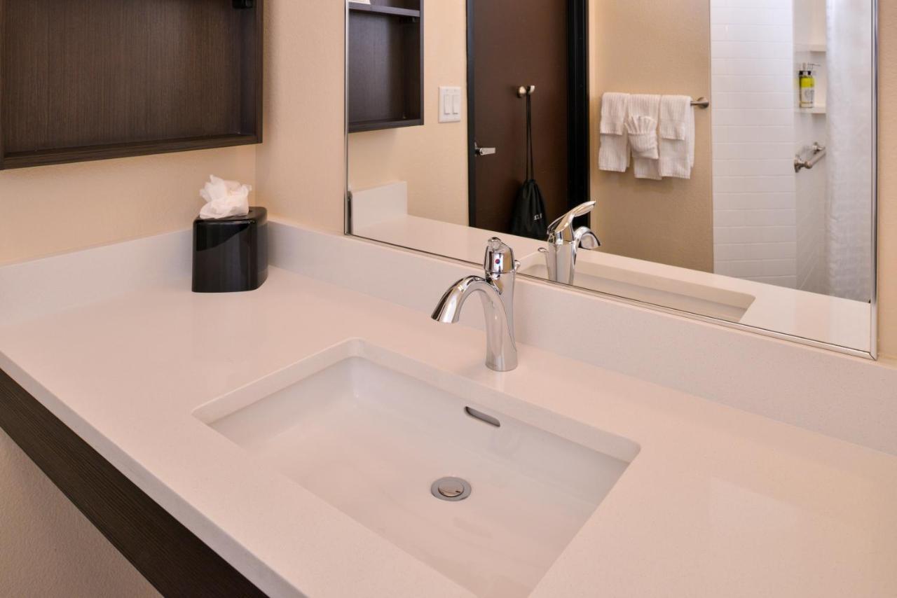 Candlewood Suites - Austin Airport By Ihg Zewnętrze zdjęcie