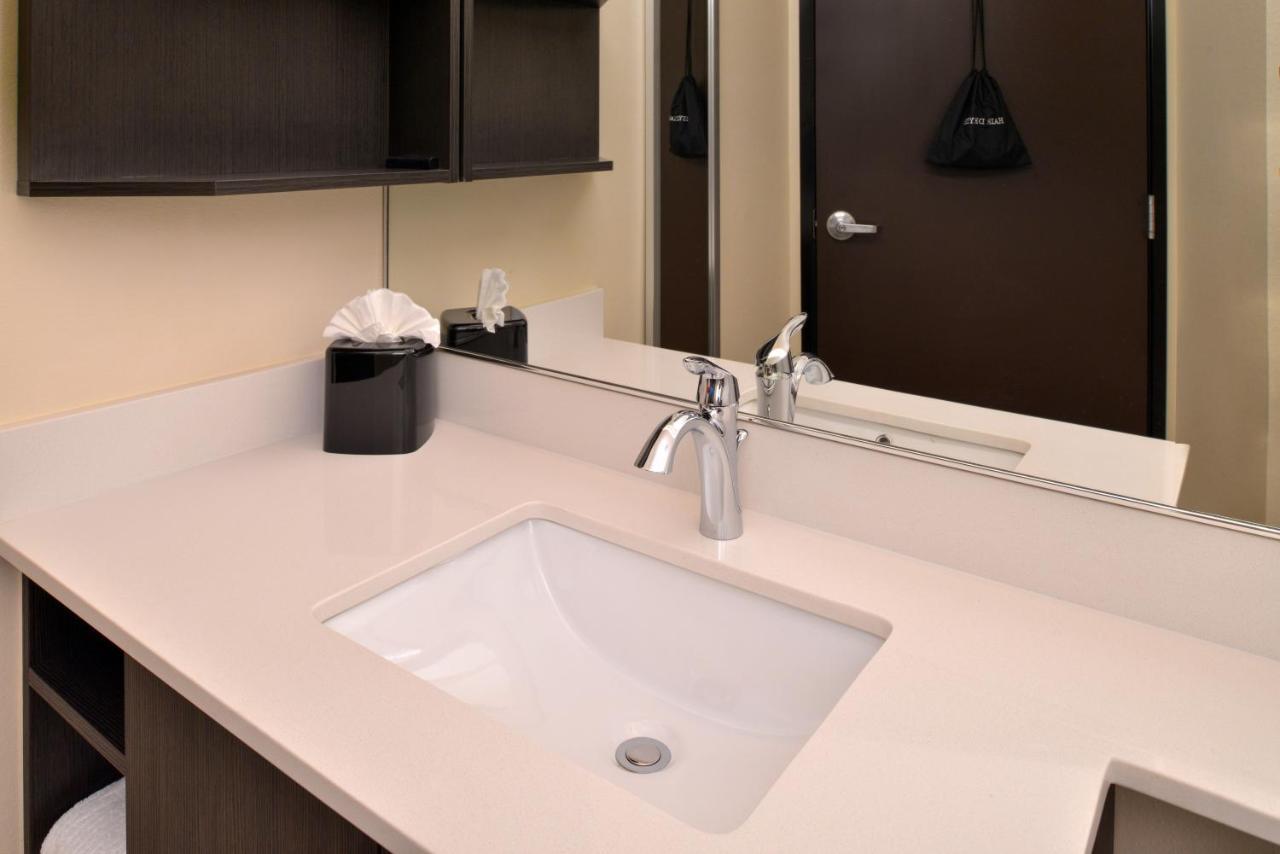 Candlewood Suites - Austin Airport By Ihg Zewnętrze zdjęcie